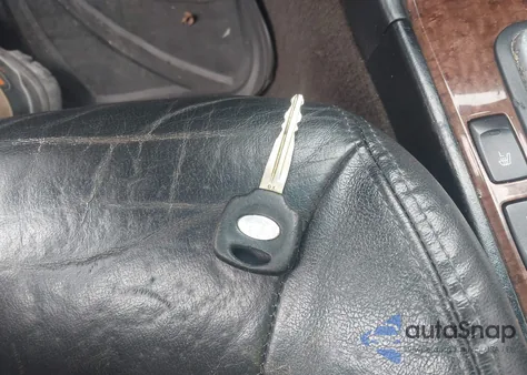 2004 Hyundai Xg350 L z USA, uszkodzony, nr VIN KMHFU45EX4A327088